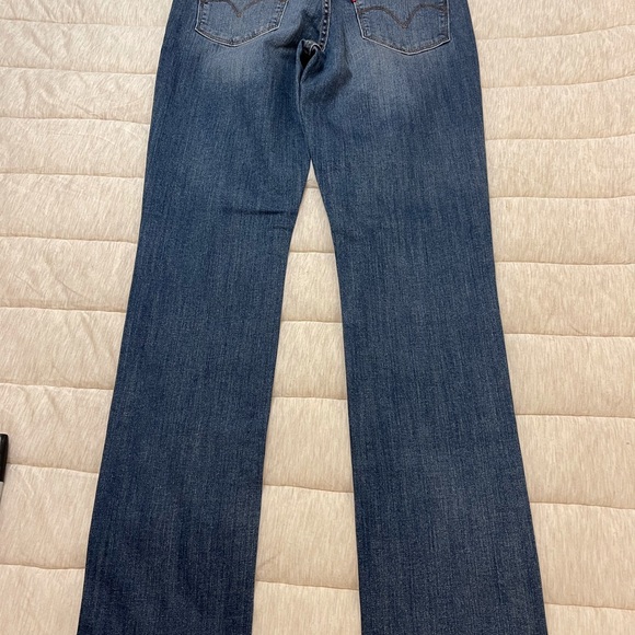 New W/Tags  Mid Rise Skinny Levi’s 8 (29x32) - Picture 4 of 13